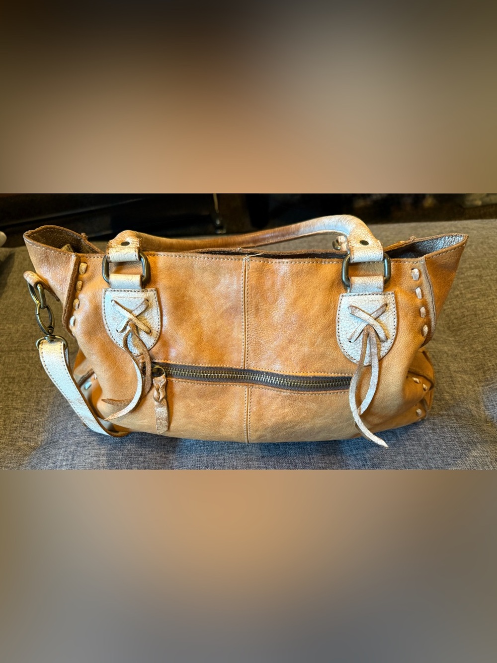 Bed|Stu Rockababy Oats Icicle Rustic Leather Shoulder Bag with Dual Handles - Picture 4 of 16